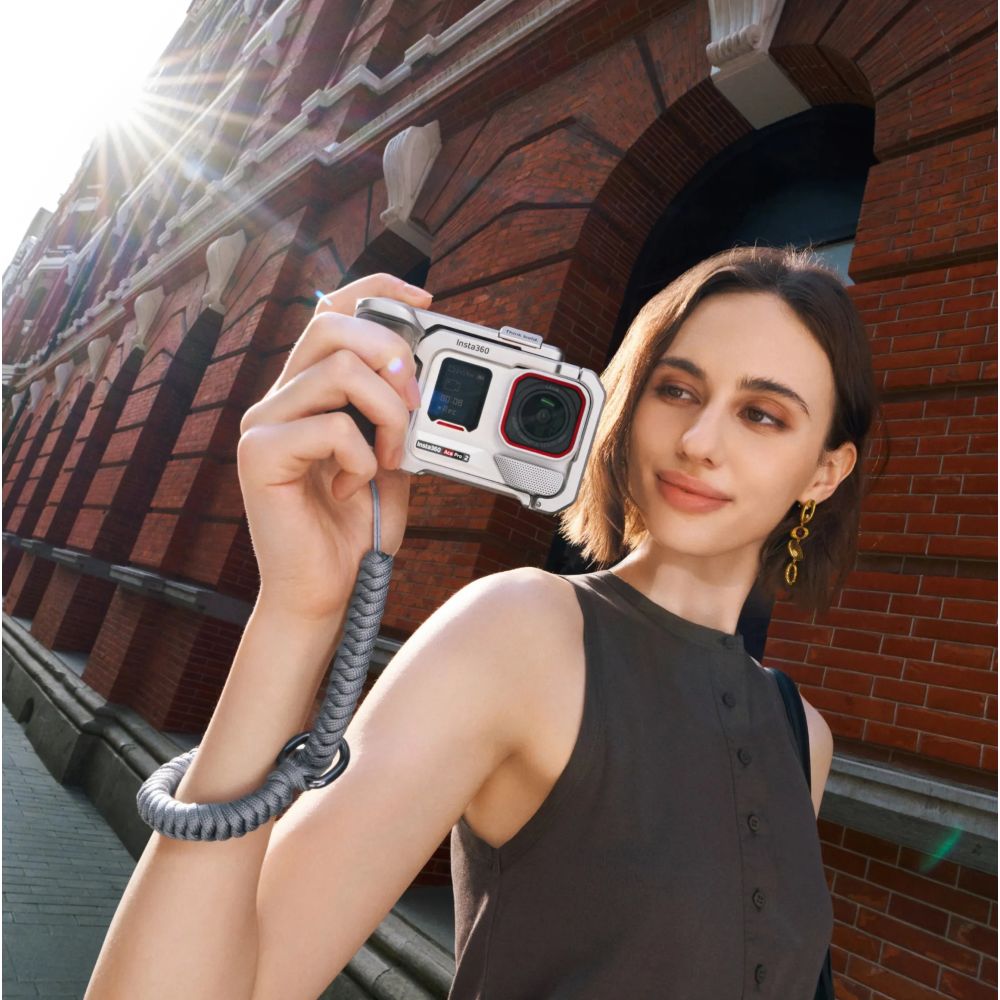Insta360 Ace Pro 2 (Arktisweiß) Xplorer Bundle (Mondlichtsilber)