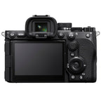 Sony A7 V + 20-70mm f/4.0 G