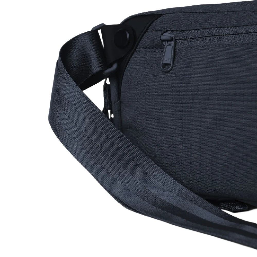 Moment Everything Sling 4L – Navy