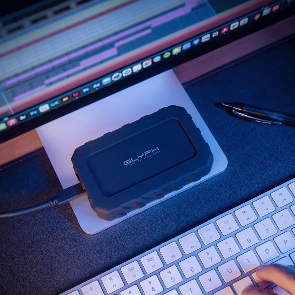 Glyph Atom EX40 High-Intensity USB4 Typ-C (40 Gbit/s) Bus-Powered NVMe SSD - 8 TB
