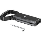 SmallRig 6033 Plaque de base avec emplacement pour AirTag pour Sony Alpha 7 V / 7R V / 7 IV