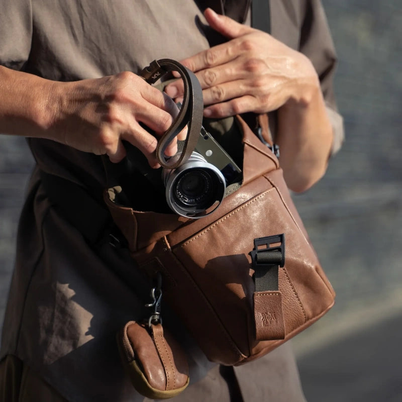 Wotancraft Pilot Travel Kamera Bag 2L – Braunes Leder