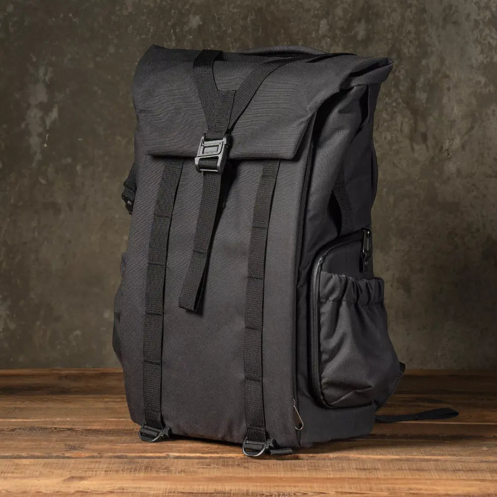 Wotancraft Pilot Backpack 18L – Schwarz