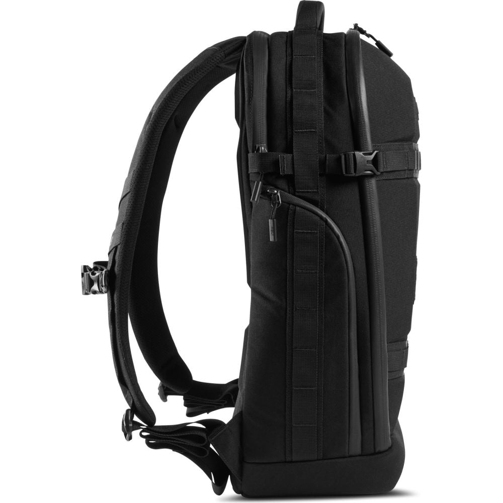 Peli AEGIS 25L Reiserucksack, Schwarz