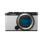 Panasonic Lumix S9 Gehäuse Smokey White + Lumix S 100-500mm f/5-7.1