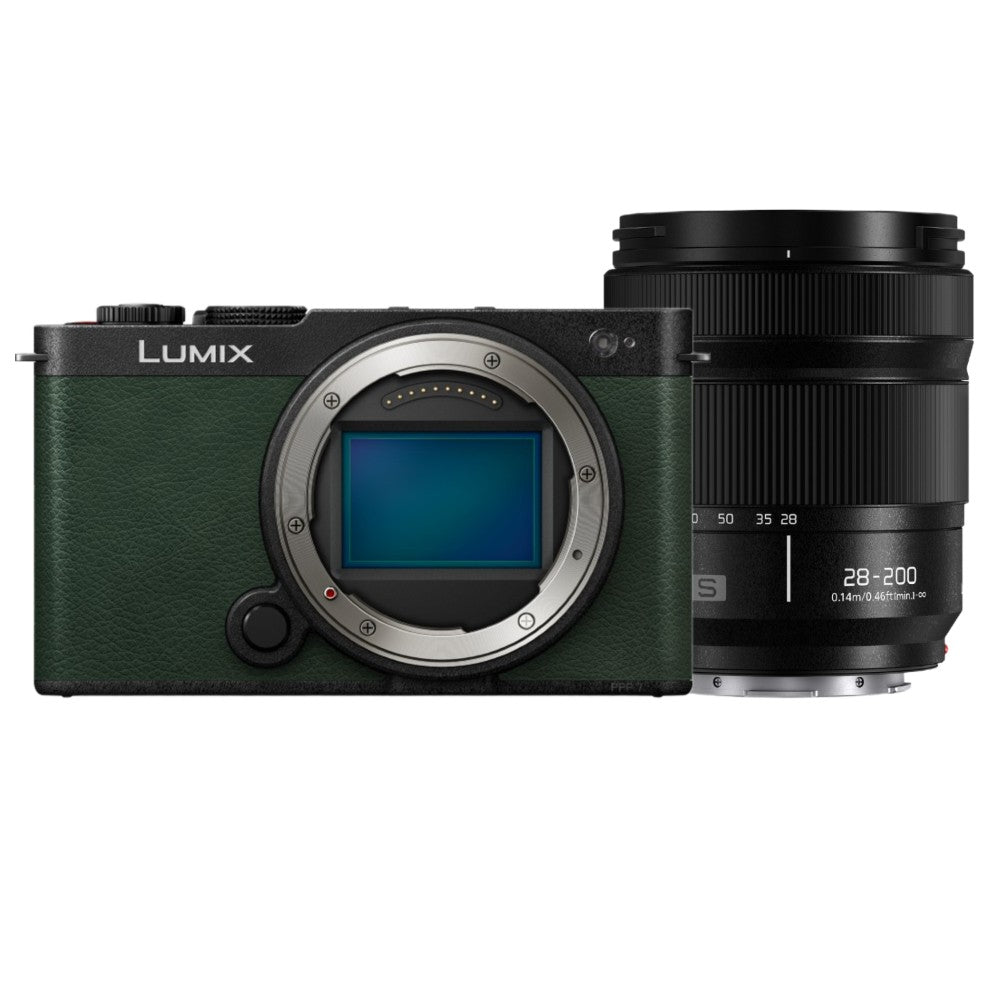 Panasonic LUMIX S9 Gehäuse Dark Olive + LUMIX L-mount S 28-200mm f/4-7.1 Macro OIS