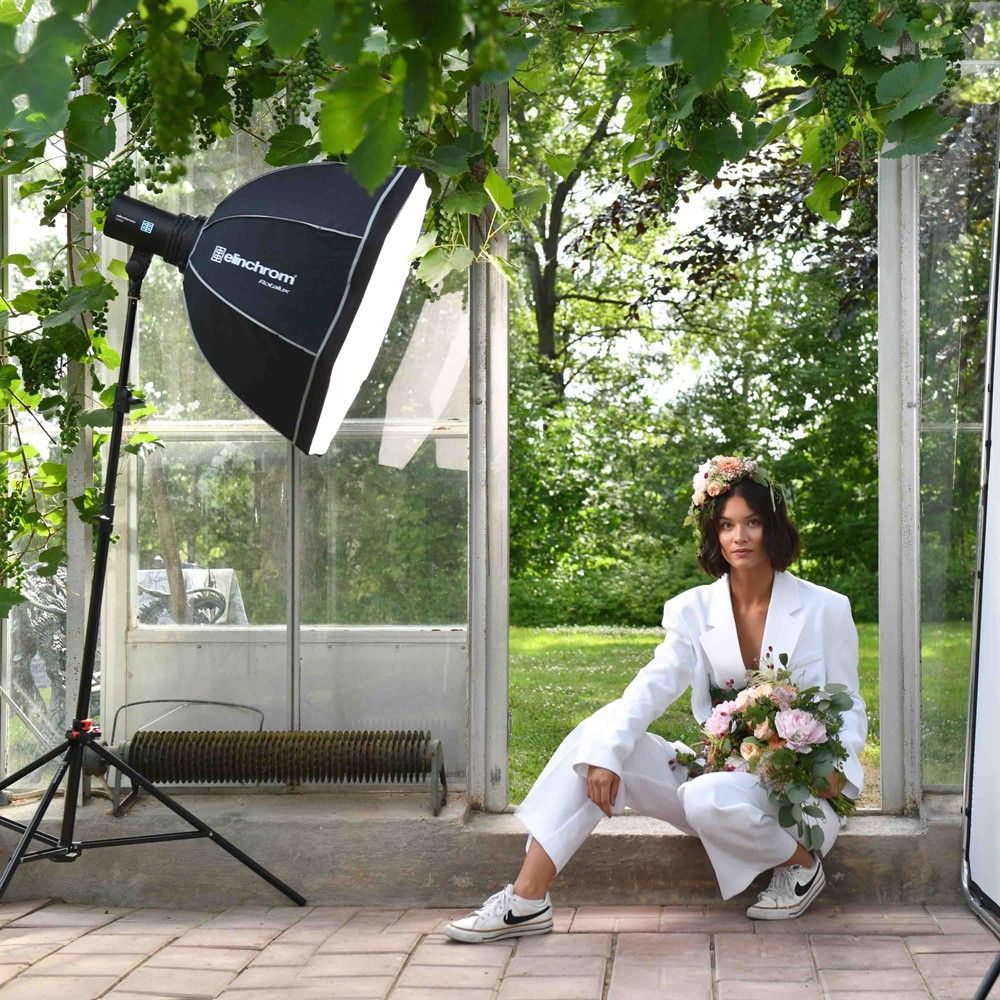 Elinchrom THREE OnLocation Wedding Kit Softbox
