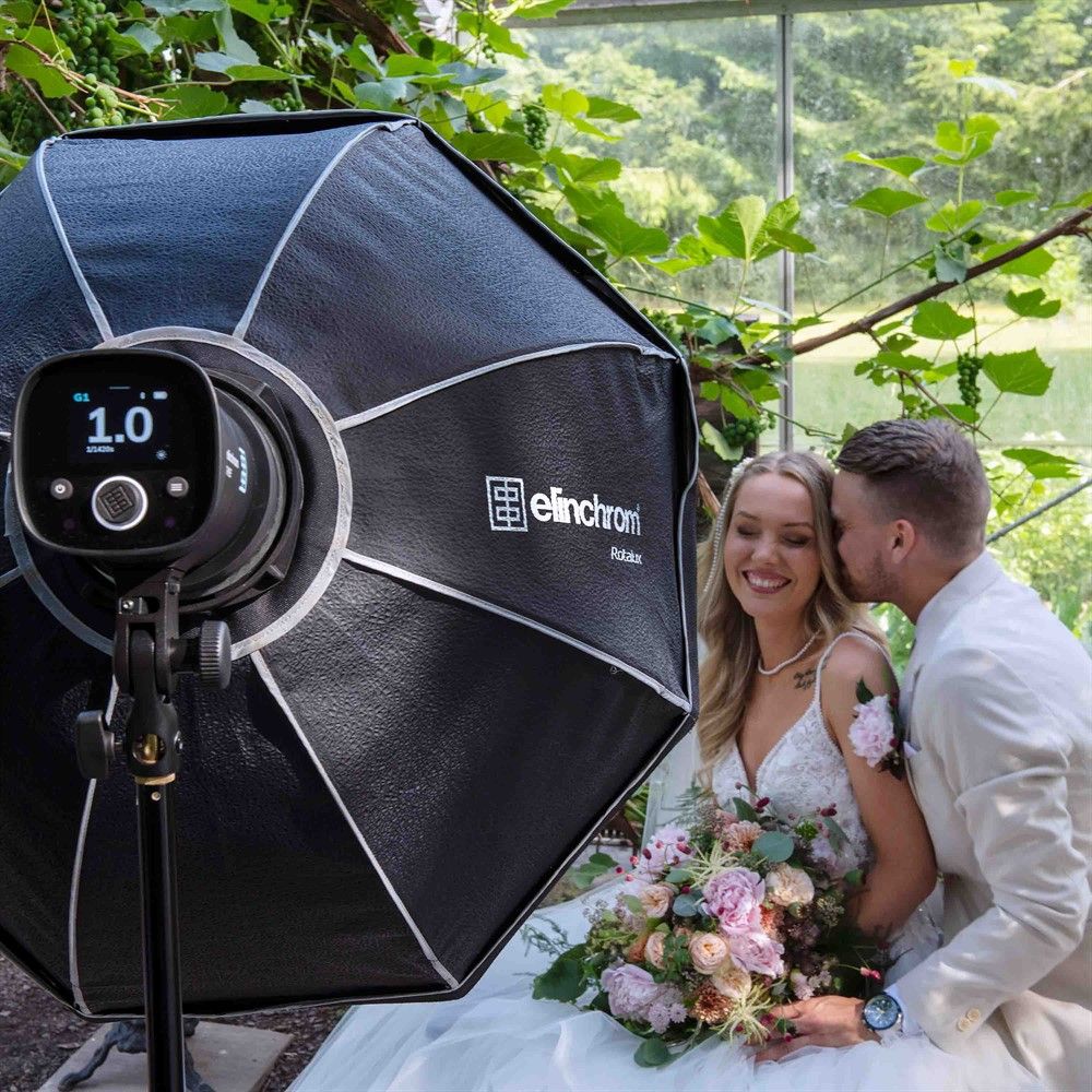Elinchrom THREE OnLocation Wedding Kit Softbox