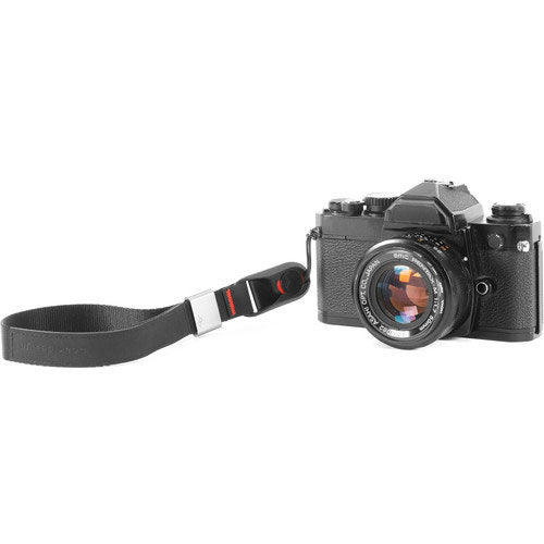 Canon EOS R50 weiß + RF-S 18-45mm + Peak Design Cuff