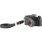 Canon EOS R50 weiß + RF-S 18-45mm + Peak Design Cuff