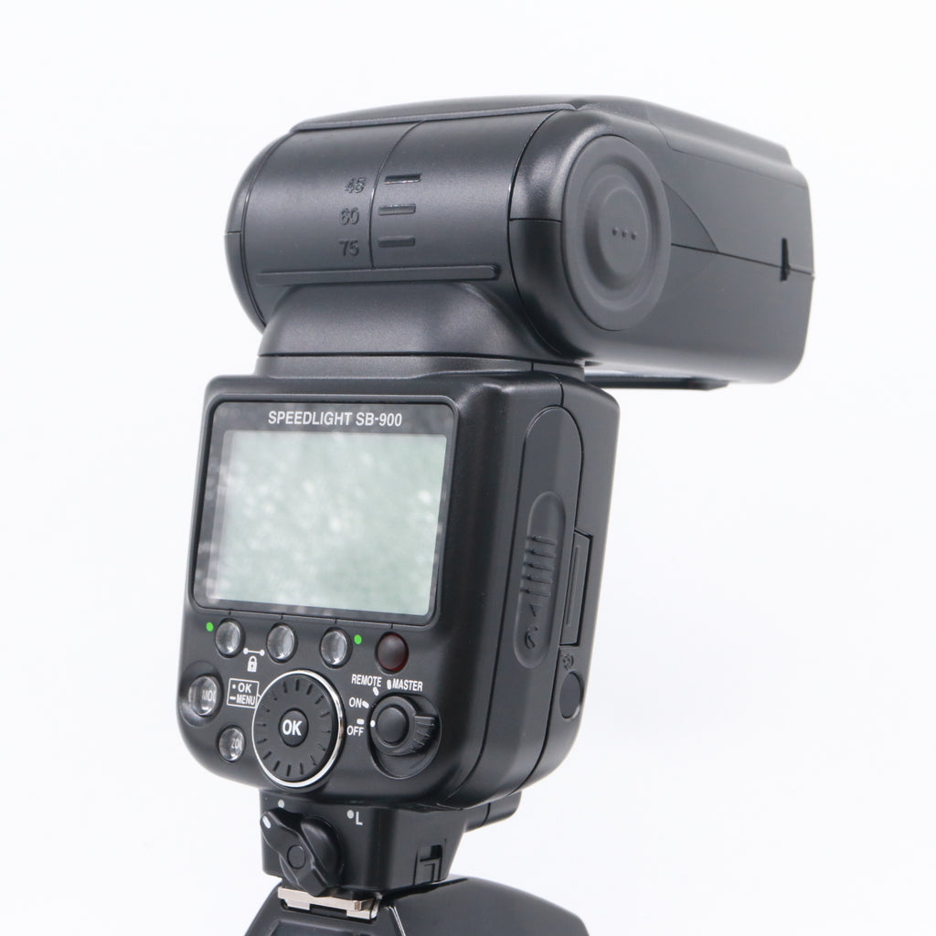 Nikon Speedlight SB-900 occasion