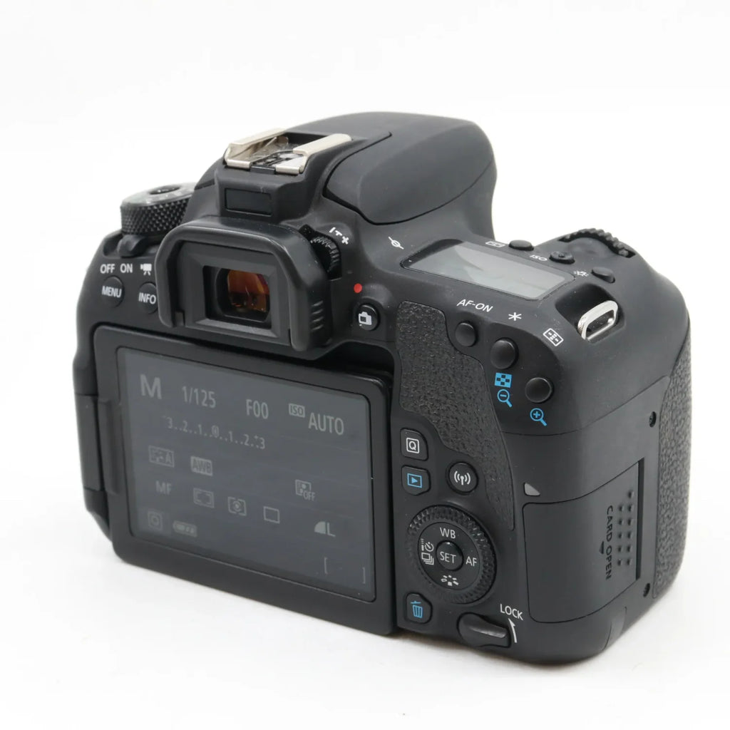 Canon EOS 77D boîtier occasion