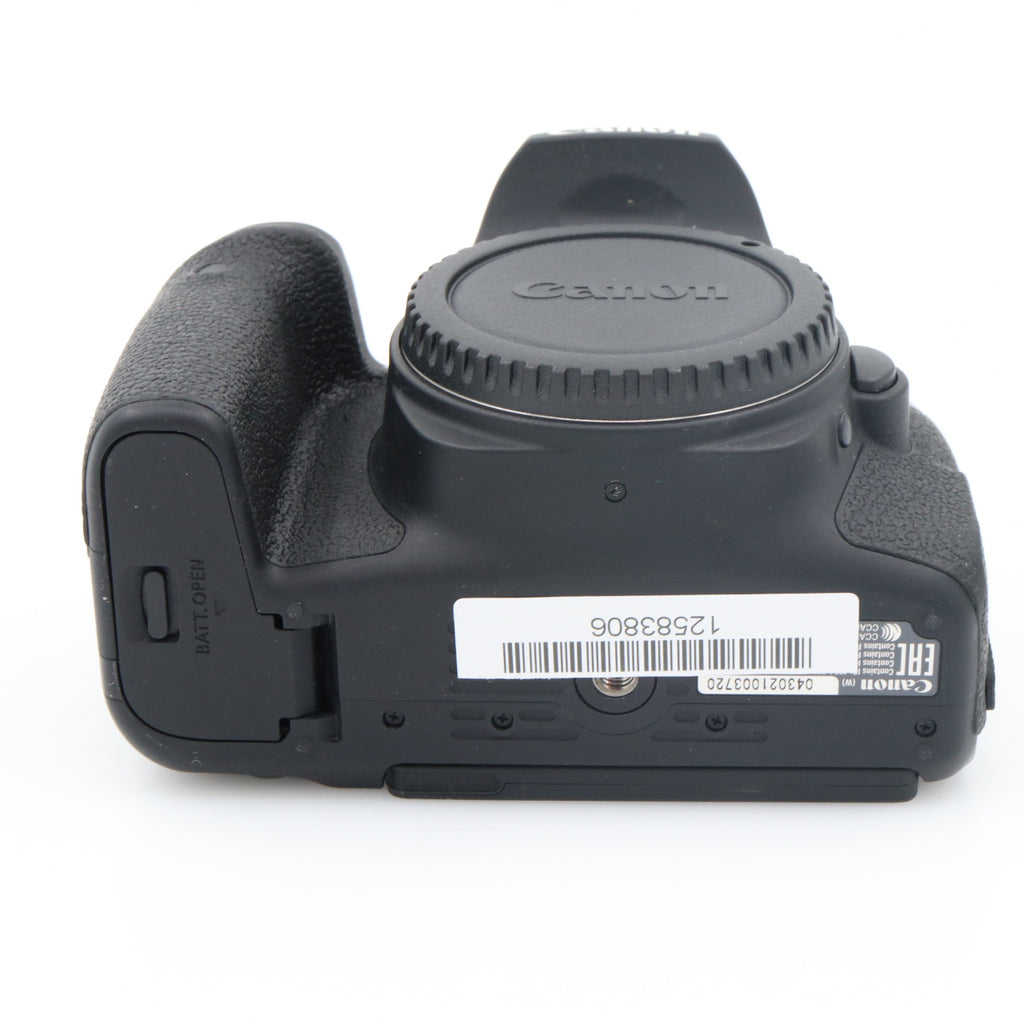 Canon EOS 800D body used