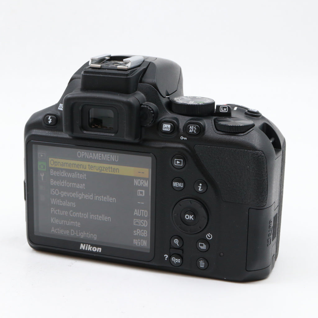 Nikon D3500 Gehäuse gebraucht