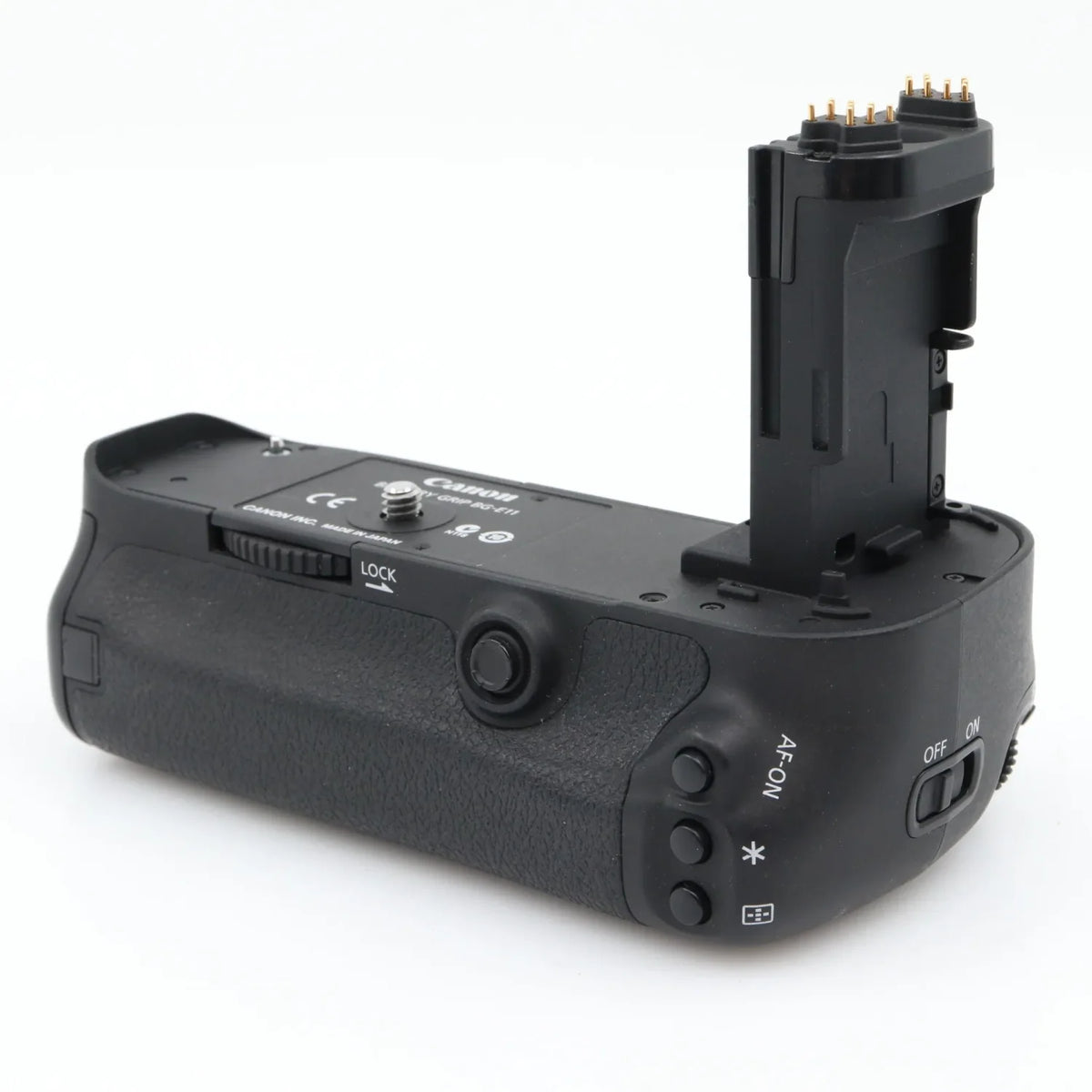 Canon BG-E11 batterygrip used