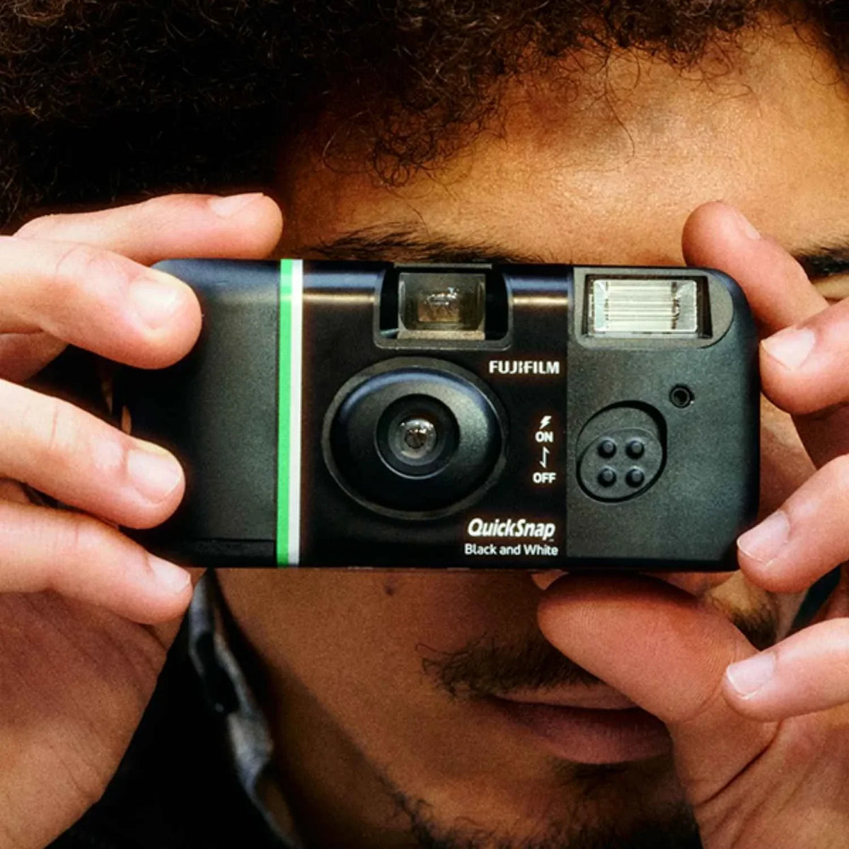 Fujifilm QuickSnap Appareil Photo Jetable Noir et Blanc 27 Poses