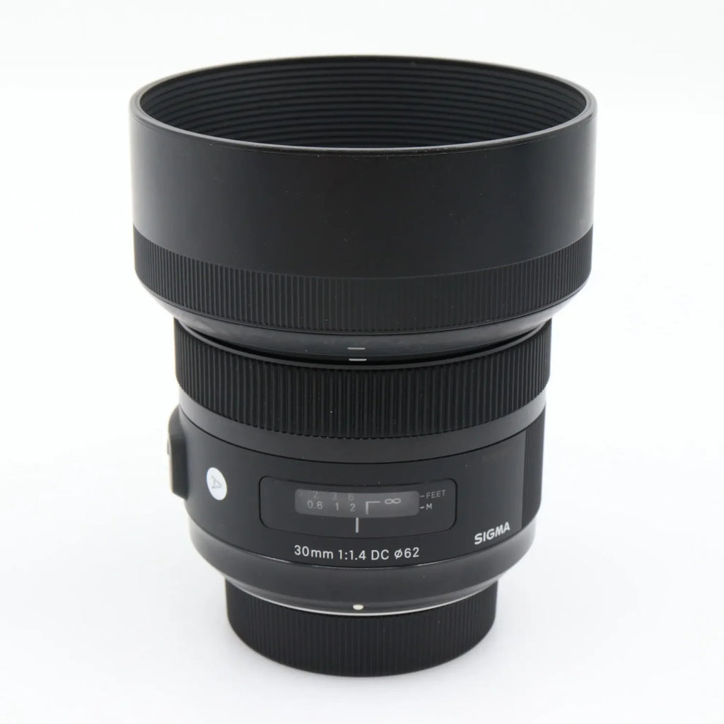 Sigma 30mm f/1.4 ART DC HSM Nikon DX gebraucht