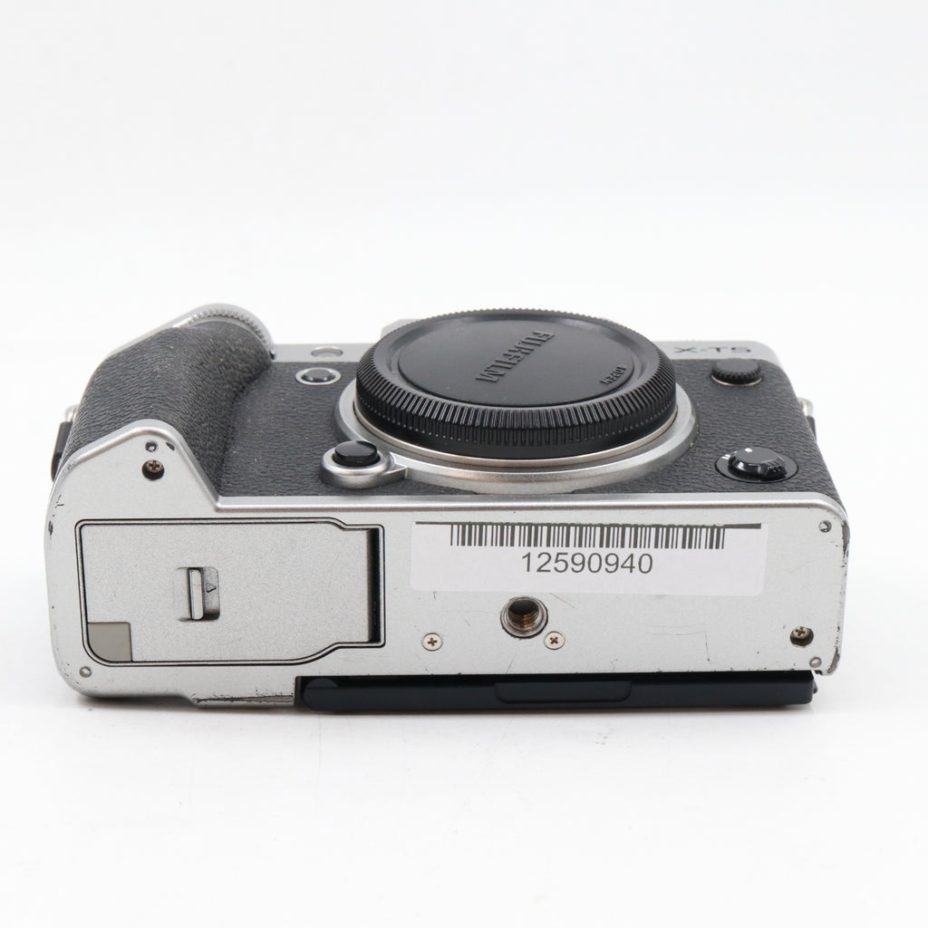 Fujifilm X-T5 body silver used