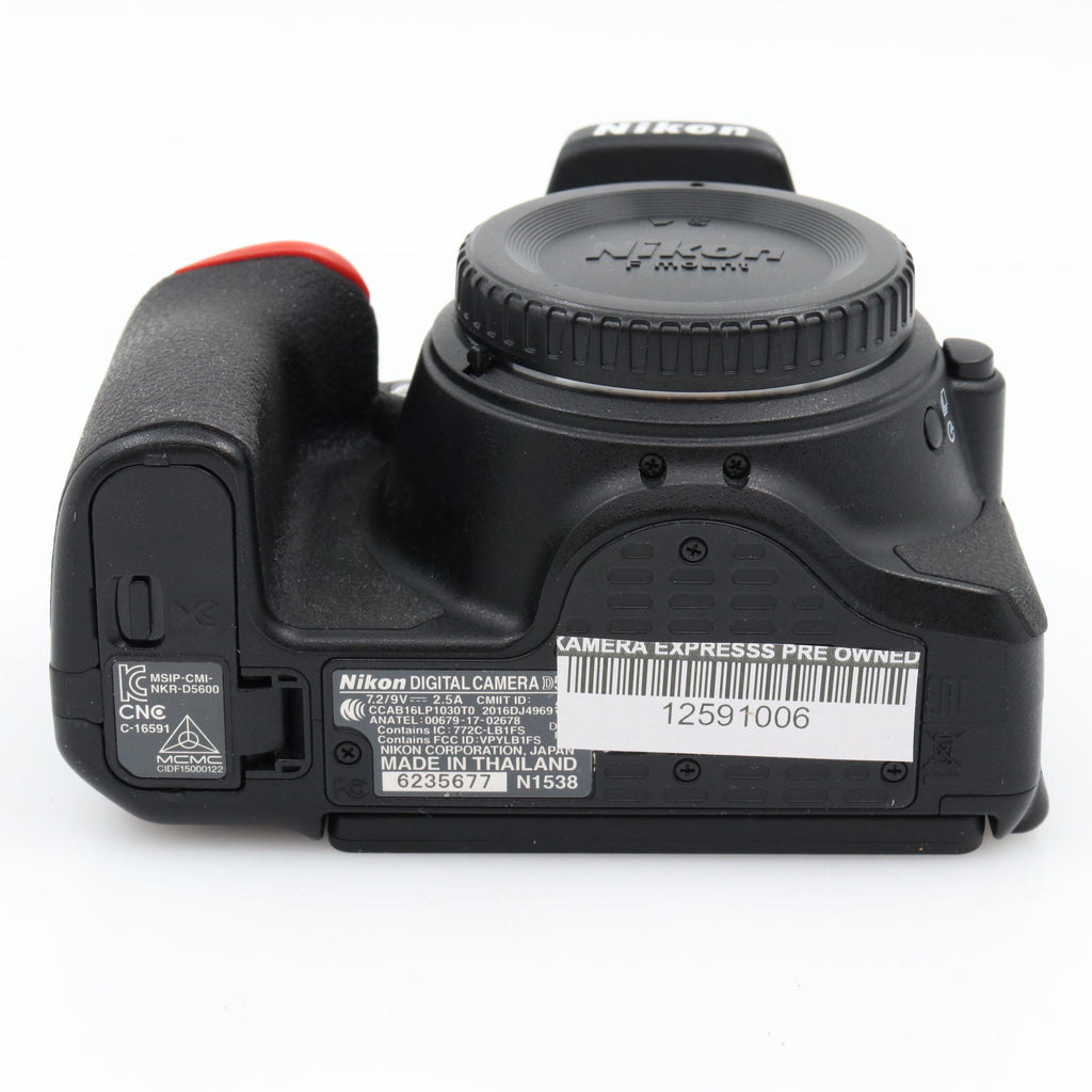 Nikon D5600 Gehäuse gebraucht
