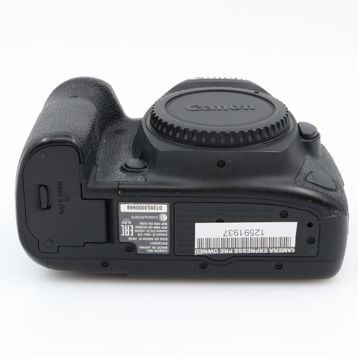 Canon EOS 5D mark IV body used