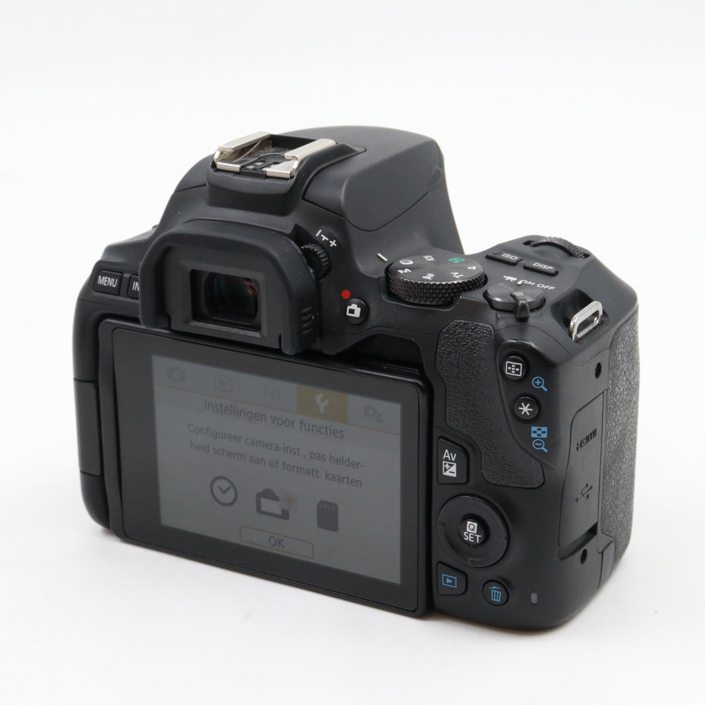 Canon EOS 250D body used