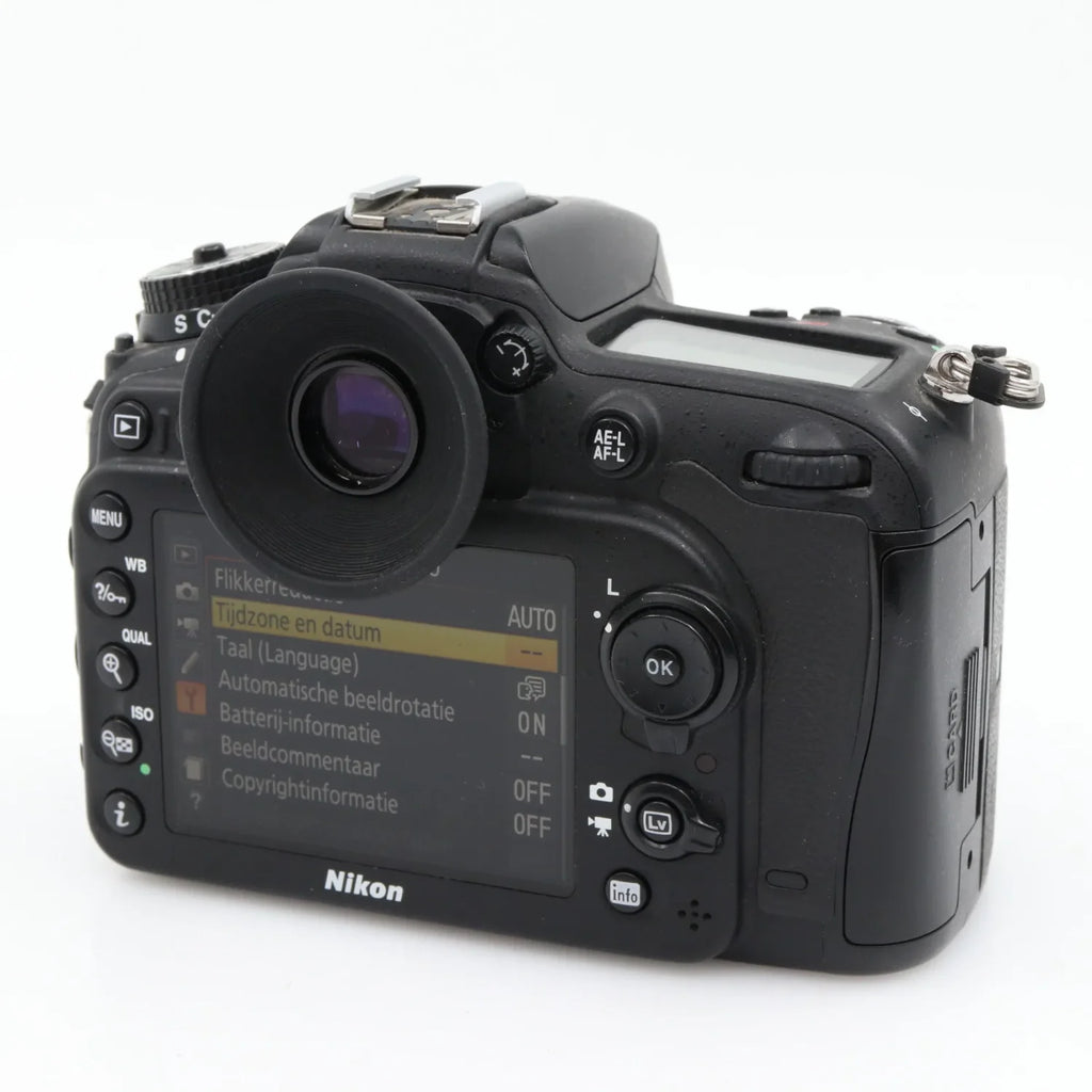 Nikon D7200 body used