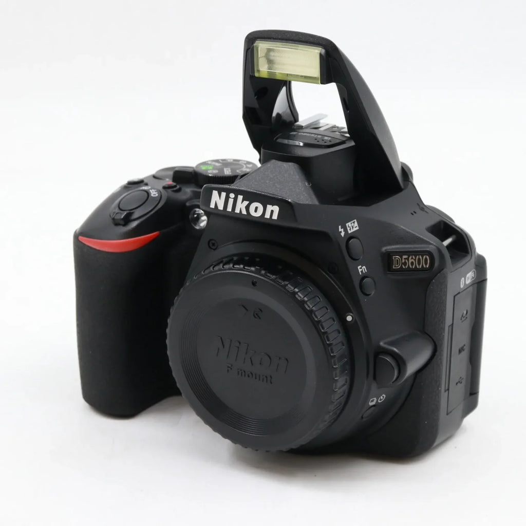 Nikon D5600 Gehäuse gebraucht