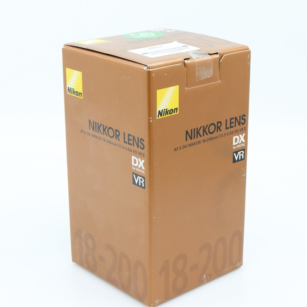 Nikon AF-S 18-200mm f/3.5-5.6G ED DX VR II used