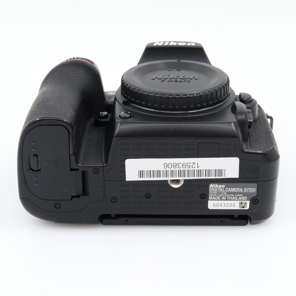 Nikon D7500 body used