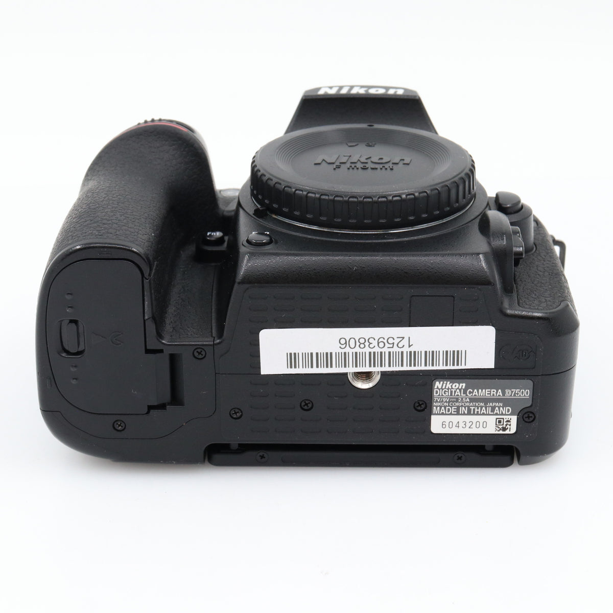 Nikon D7500 body used