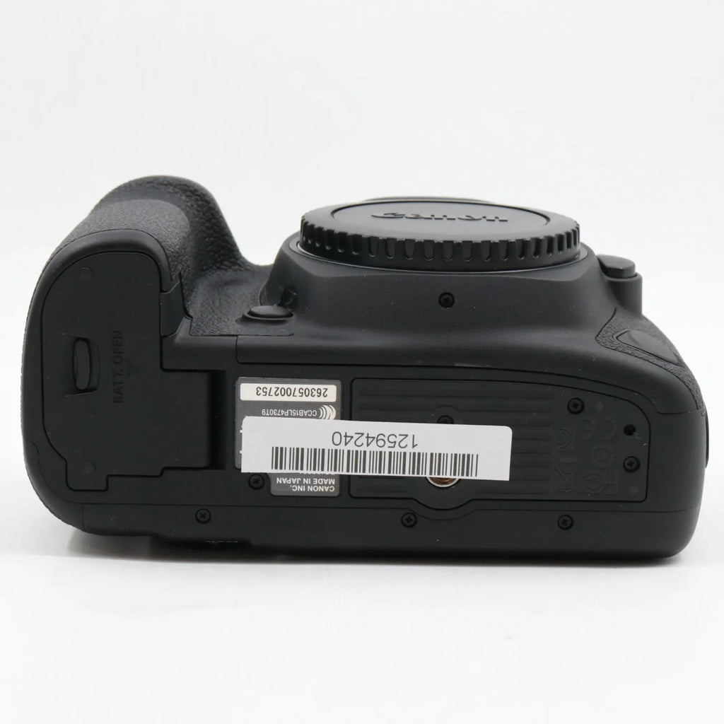 Canon EOS 5D mark IV body used