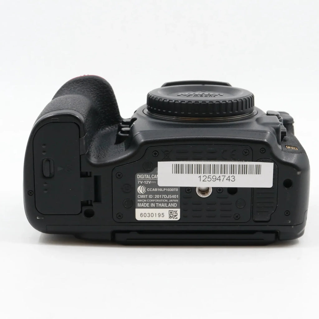 Nikon D850 boîtier occasion