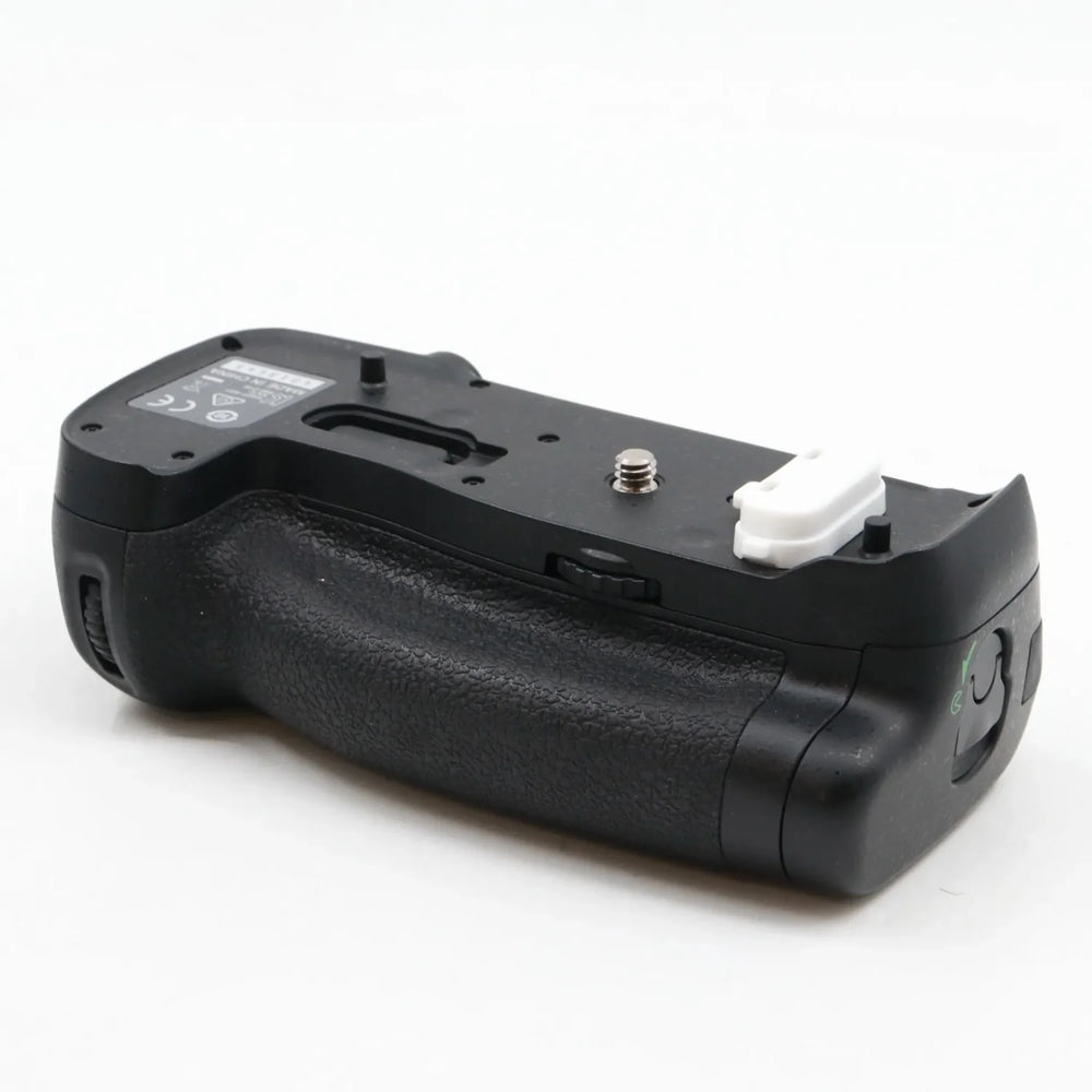 Nikon MB-D18 batterygrip occasion