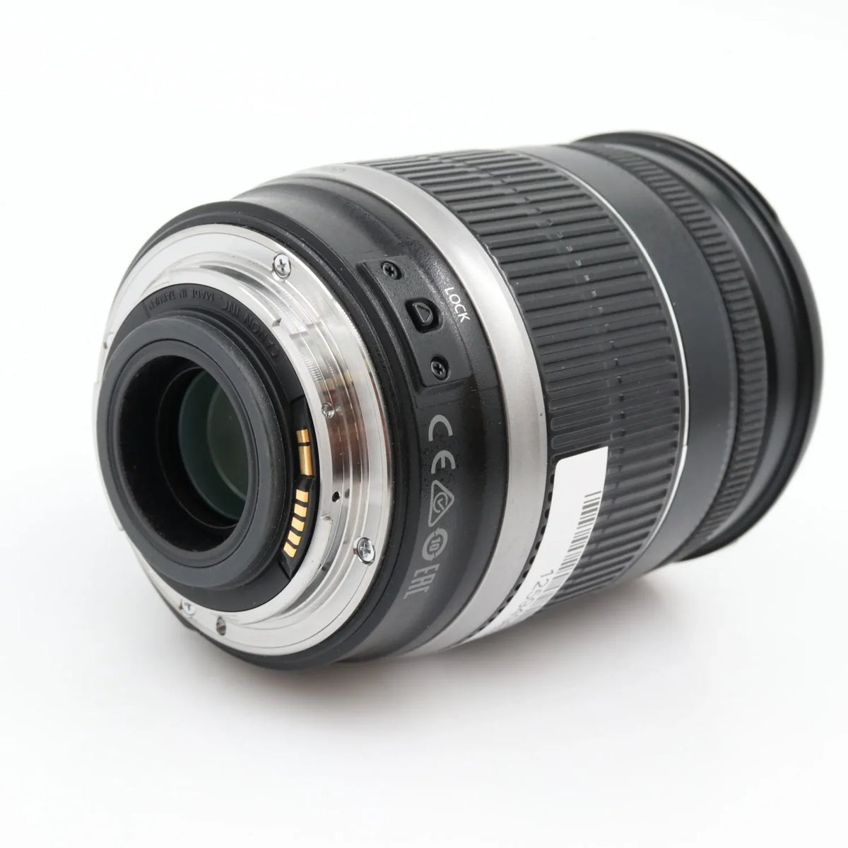 Canon EF-S 18-200mm f/3.5-5.6 IS used