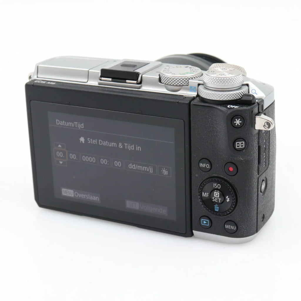 Canon EOS M6 + 15-45mm f/3.5-6.3 IS STM occasion