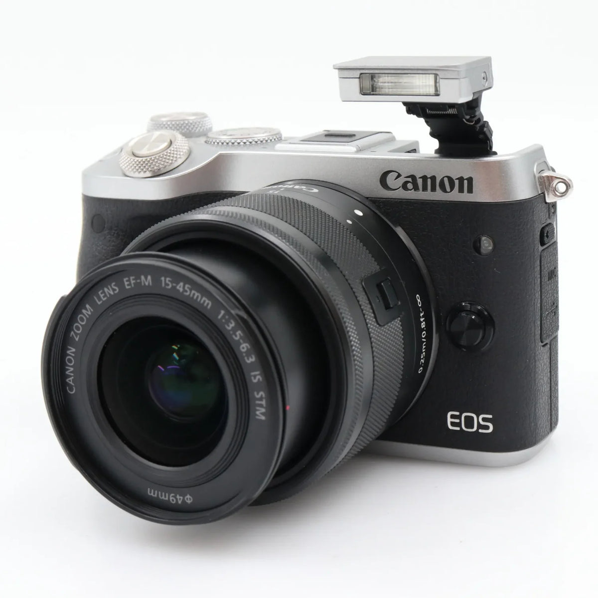 Canon EOS M6 + 15-45mm f/3.5-6.3 IS STM occasion