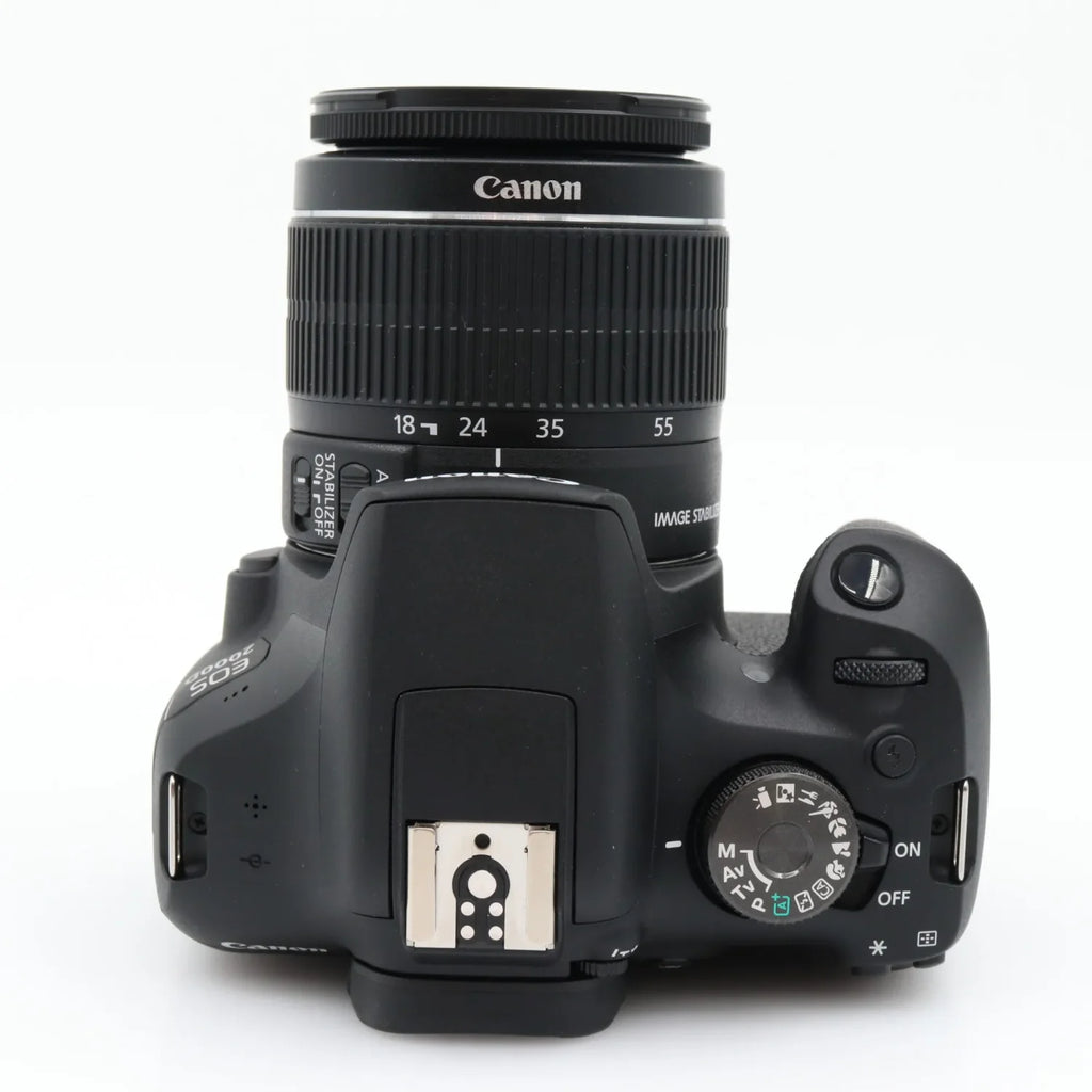 Canon EOS 2000D + EF-S 18-55mm f/3.5-5.6 IS II occasion
