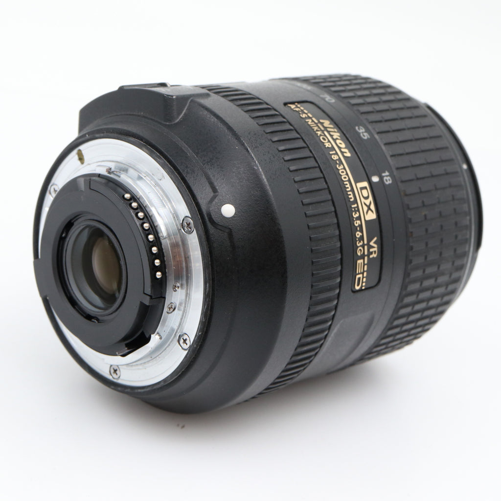 Nikon AF-S 18-300mm f/3.5-6.3G ED VR DX occasion