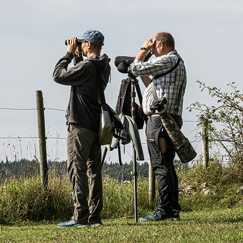 Binoculars, telescopes and spotting scopes - the differences