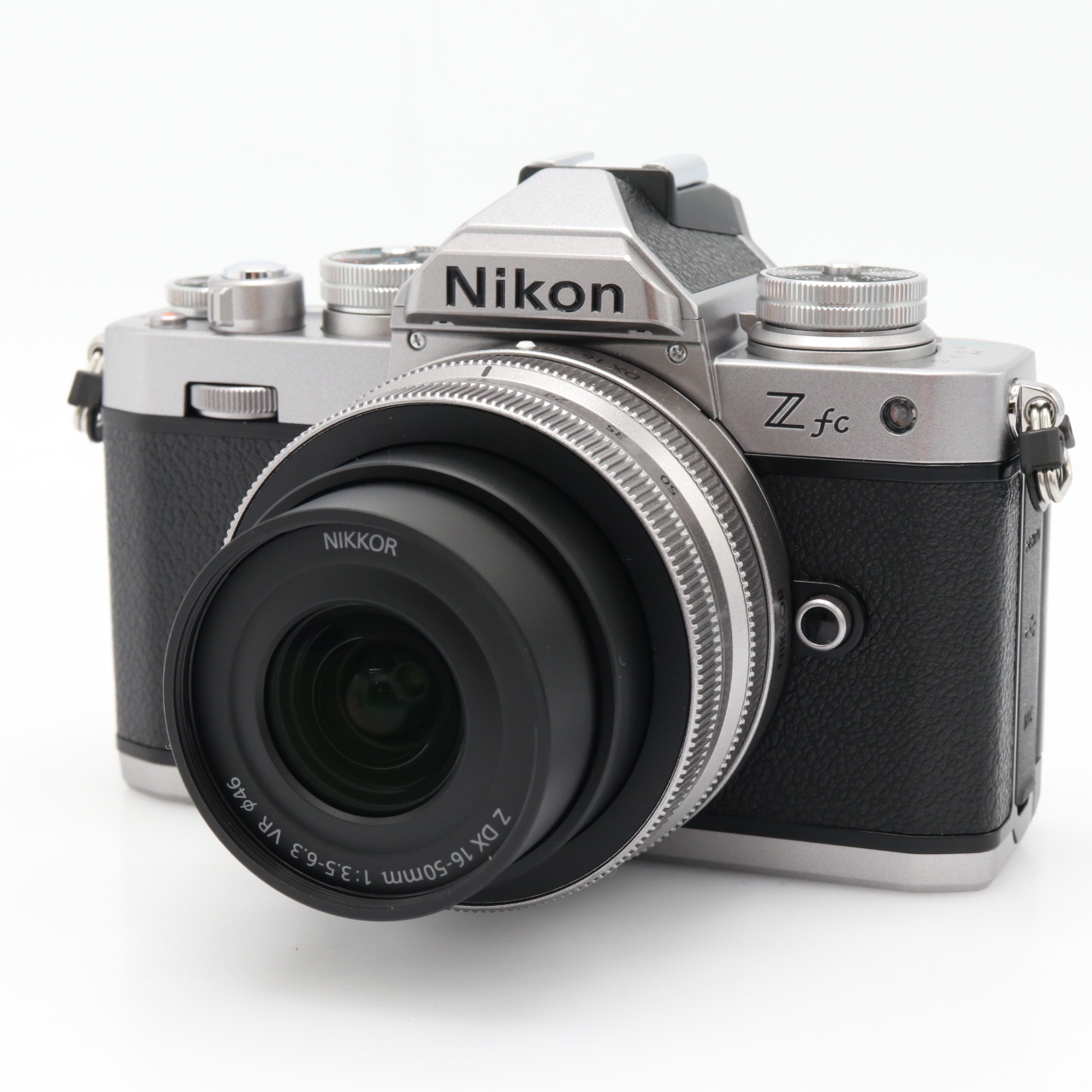 Nikon Z fc + DX 16-50mm f/3.5-6.3 VR silber Gebrauchtware