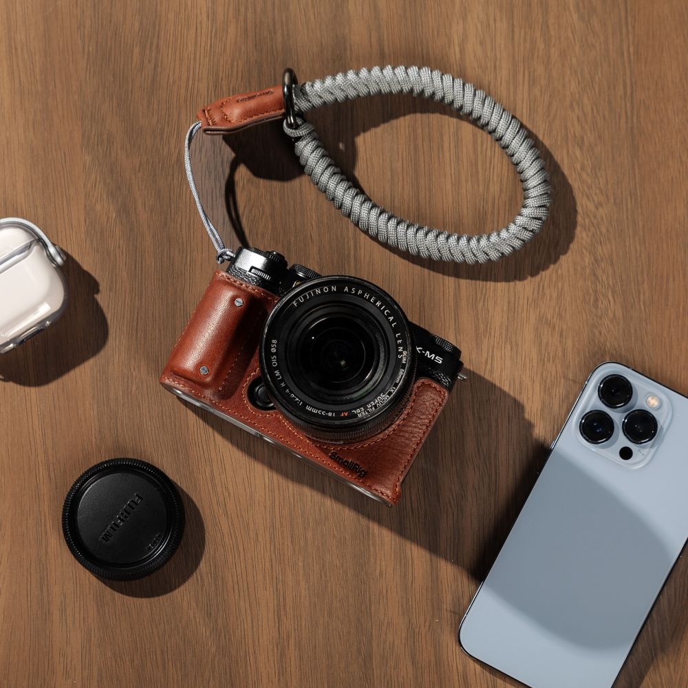 SmallRig 4880 Kamerataschen-Kit aus Leder für Fujifilm X-M5, braun